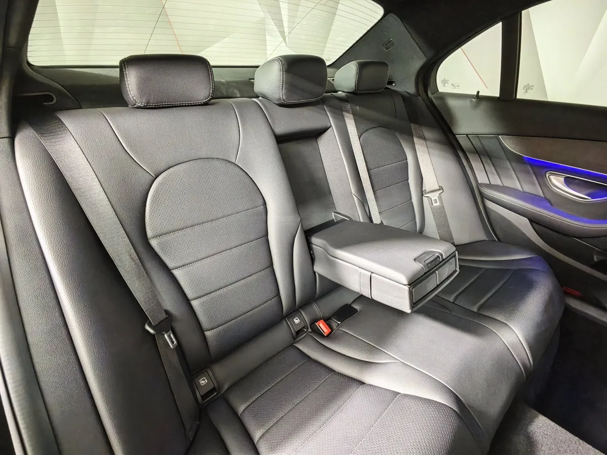 Mercedes-Benz C-Класс C 200 9G-TRONIC 4MATIC (190 л.с.) Sport Черный в АВИЛОН. Слайд №17