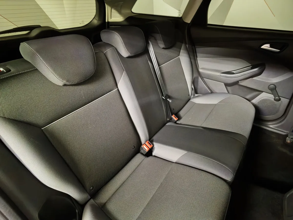 Ford Focus 2.0 MT (150 л.с.) Trend Черный в АВИЛОН. Слайд №17