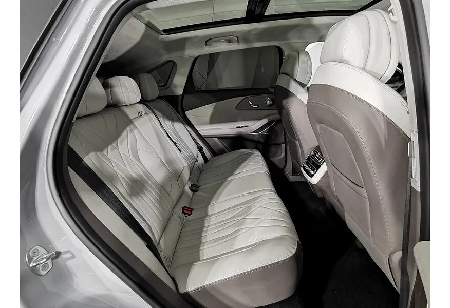 EXEED RX 2.0T 8AT 4WD (249 л.с.) Flagship Серый в АВИЛОН. Слайд №17