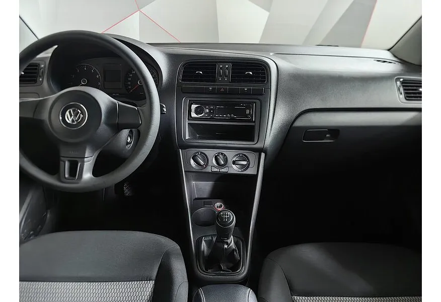 Volkswagen Polo 1.6 Tiptronic (105 л.с.) Comfortline Серый в АВИЛОН. Слайд №14