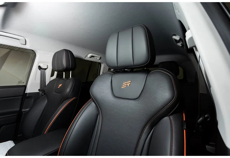 JETOUR T1 2.0T AT 4WD (245 л.с.) Comfort Черный в АВИЛОН. Слайд №10