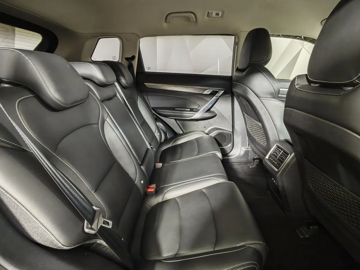 Geely Atlas Pro 1.5T 7DCT AWD (177 л.с.) Flagship Серый в АВИЛОН. Слайд №16