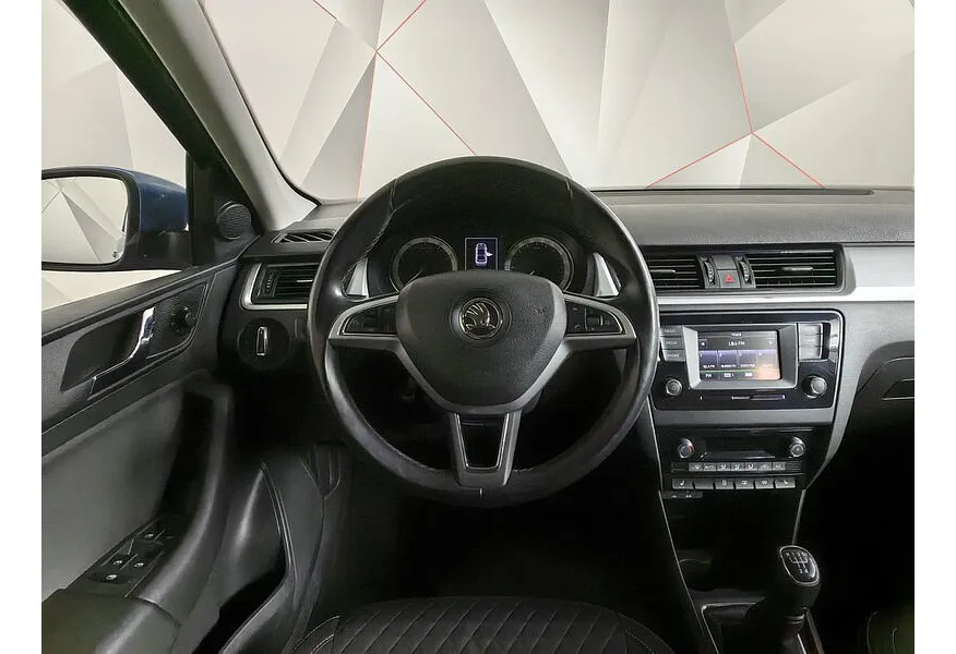 Skoda Rapid 1.6 MT (90 л.с.) Синий в АВИЛОН. Слайд №20