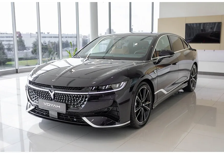 АВИЛОН - Voyah Passion 1.5 AT AWD (530 л.с.) Executive Черный - slide 9640455