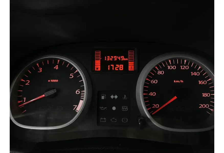 АВИЛОН - Renault Duster 1.6 MT 4x4 (114 л.с.) Белый - slide 15