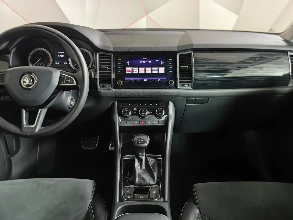 Skoda Kodiaq 2.0 TSI DSG 4X4 (180 л.с.) Серебристый в АВИЛОН. Слайд №14