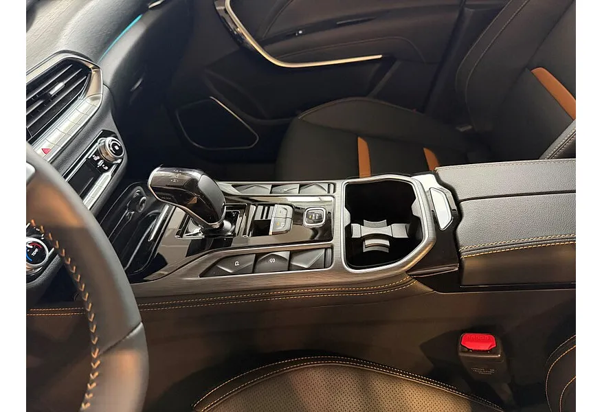 FAW Bestune T77 1.5 DCT (160 л.с.) Prestige Серебристый в АВИЛОН. Слайд №9