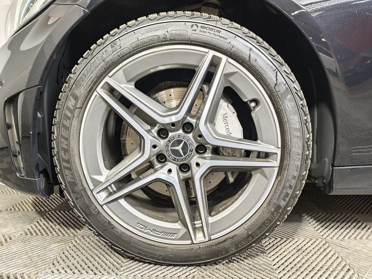 Mercedes-Benz C-Класс C 200 9G-TRONIC 4MATIC (190 л.с.) Sport Черный в АВИЛОН. Слайд №9