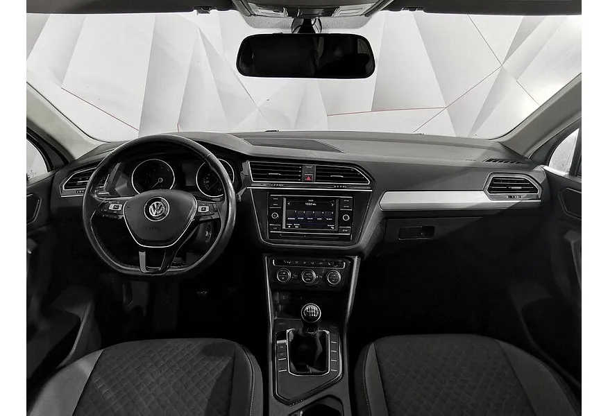 Volkswagen Tiguan 1.4 TSI BlueMotion MT (125 л.с.) Comfortline Белый в АВИЛОН. Слайд №14