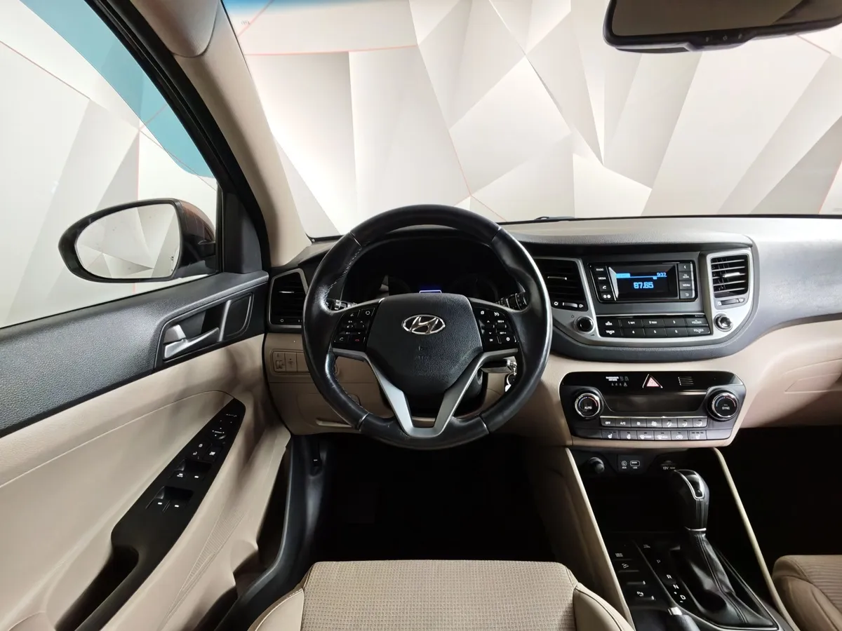 Hyundai Tucson 2.0 AT (150 л.с.) Comfort Коричневый в АВИЛОН. Слайд №20