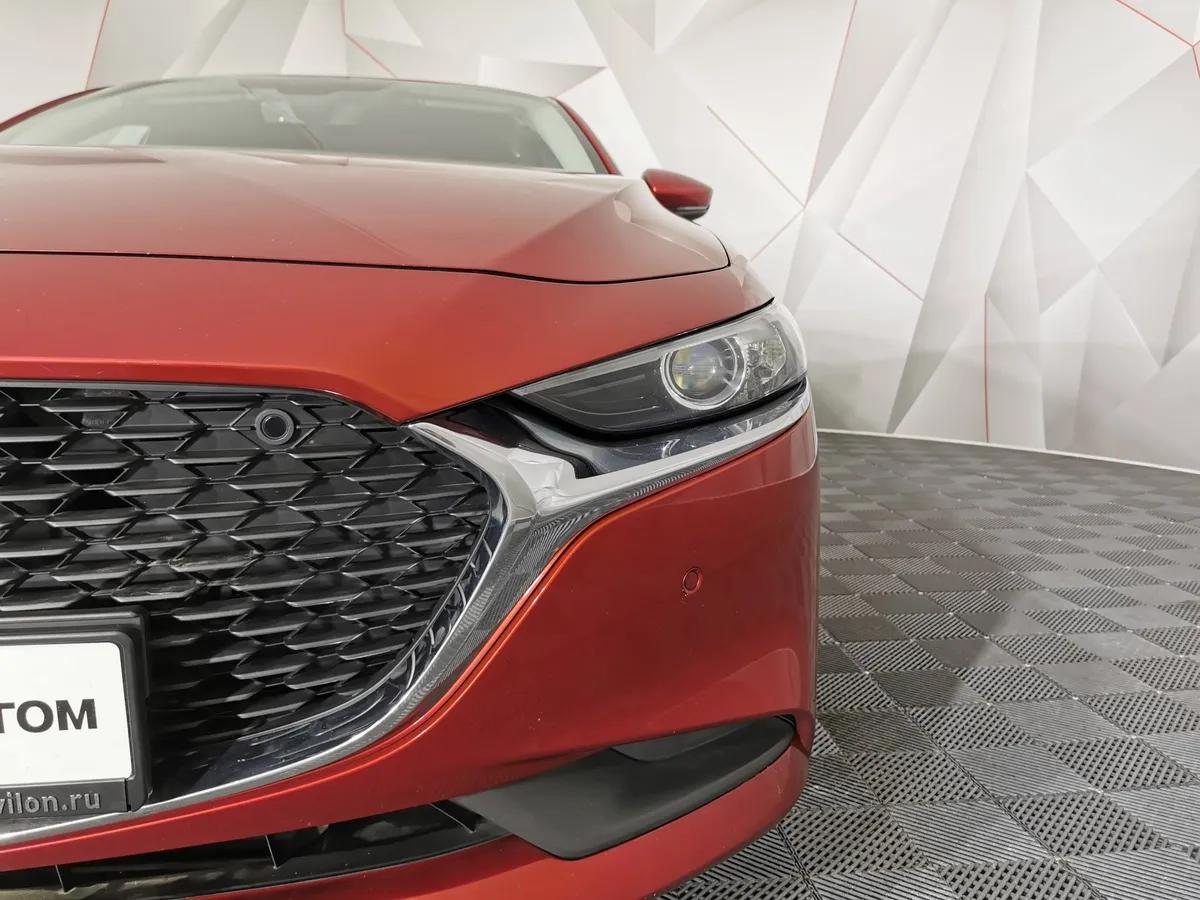 Mazda 3 1.5 AT (120 л.с.) Красный в АВИЛОН. Слайд №10