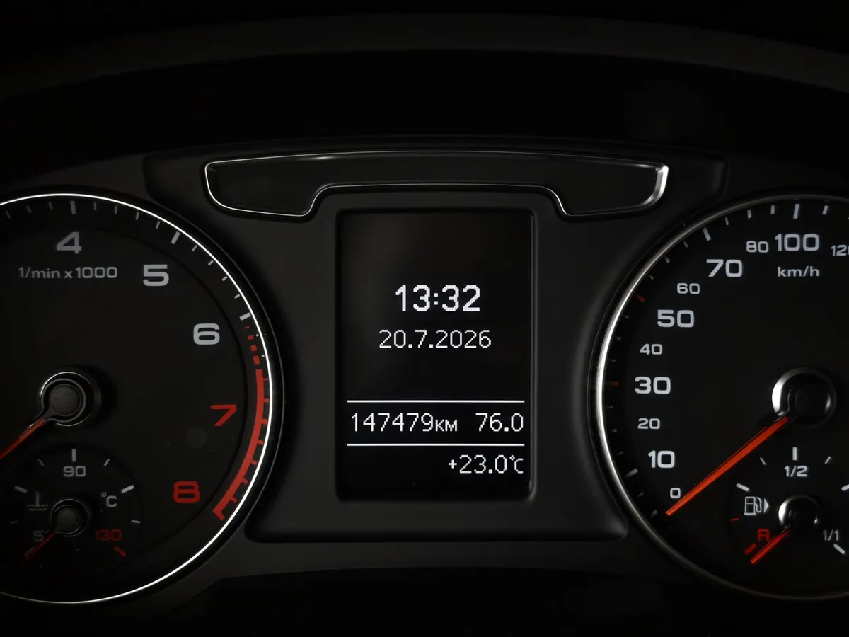 Audi Q3 2.0 TFSI S tronic quattro (180 л.с.) Design Белый в АВИЛОН. Слайд №17