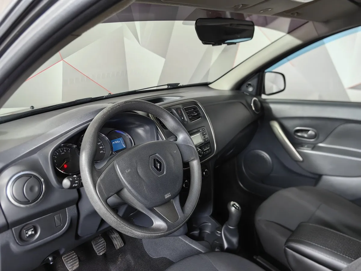 Renault Logan 1.6 MT (82 л.с.) Черный в АВИЛОН. Слайд №16