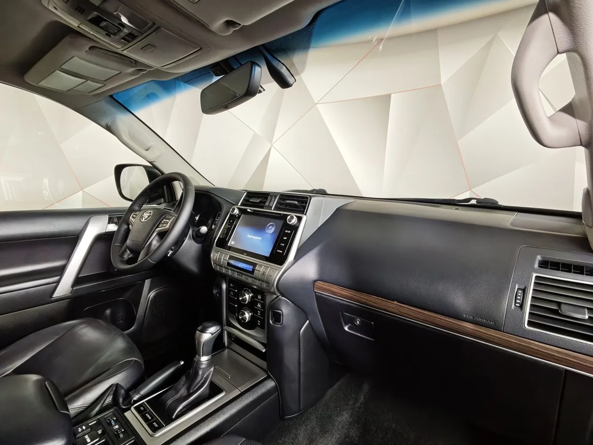 Toyota Land Cruiser Prado 4.0 AT AWD (249 л.с.) Черный в АВИЛОН. Слайд №13