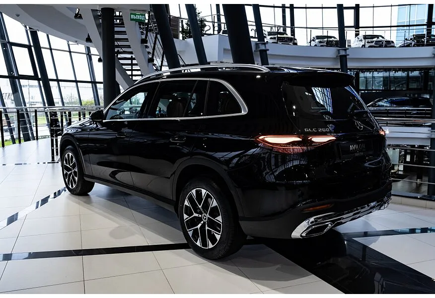 Mercedes-Benz GLC 260 L 9G-TRONIC 4MATIC (204 л.с.) Черный в АВИЛОН. Слайд №5