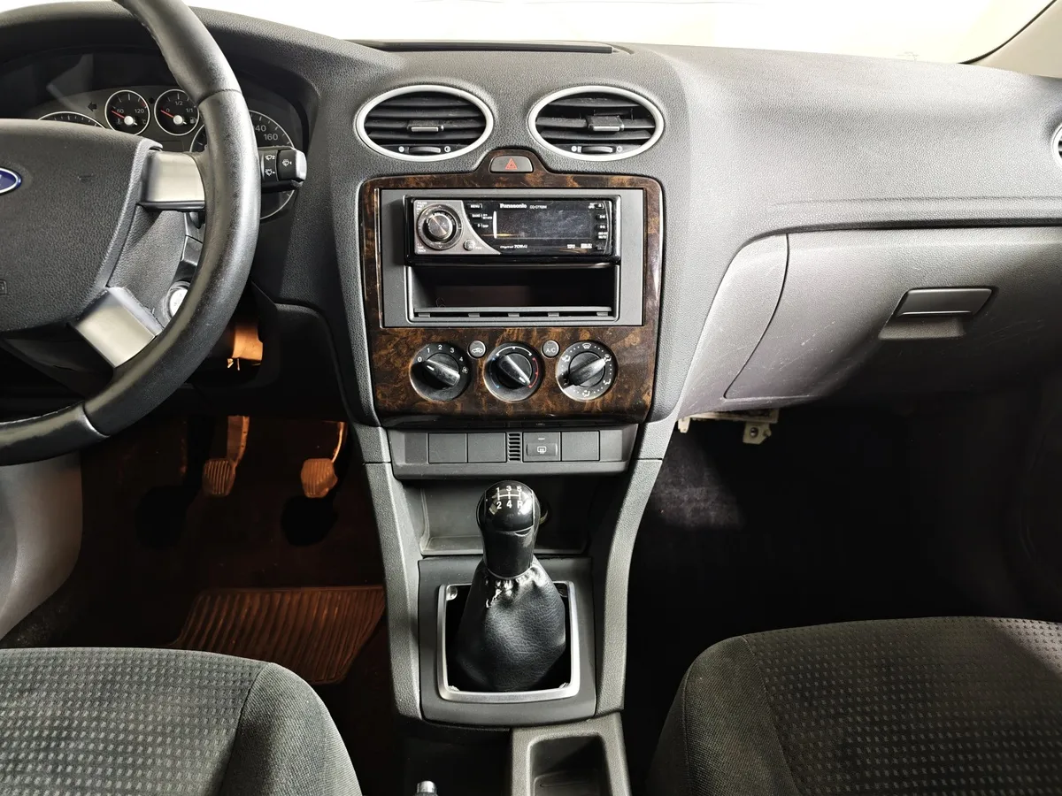 Ford Focus 1.8 MT (125 л.с.) Ghia Синий в АВИЛОН. Слайд №12