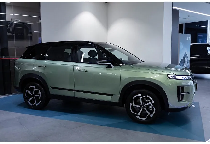 Jaecoo J7 1.5T 6DCT 2WD (147 л.с.) Ultimate LP (2 цвета) Зеленый в АВИЛОН. Слайд №4