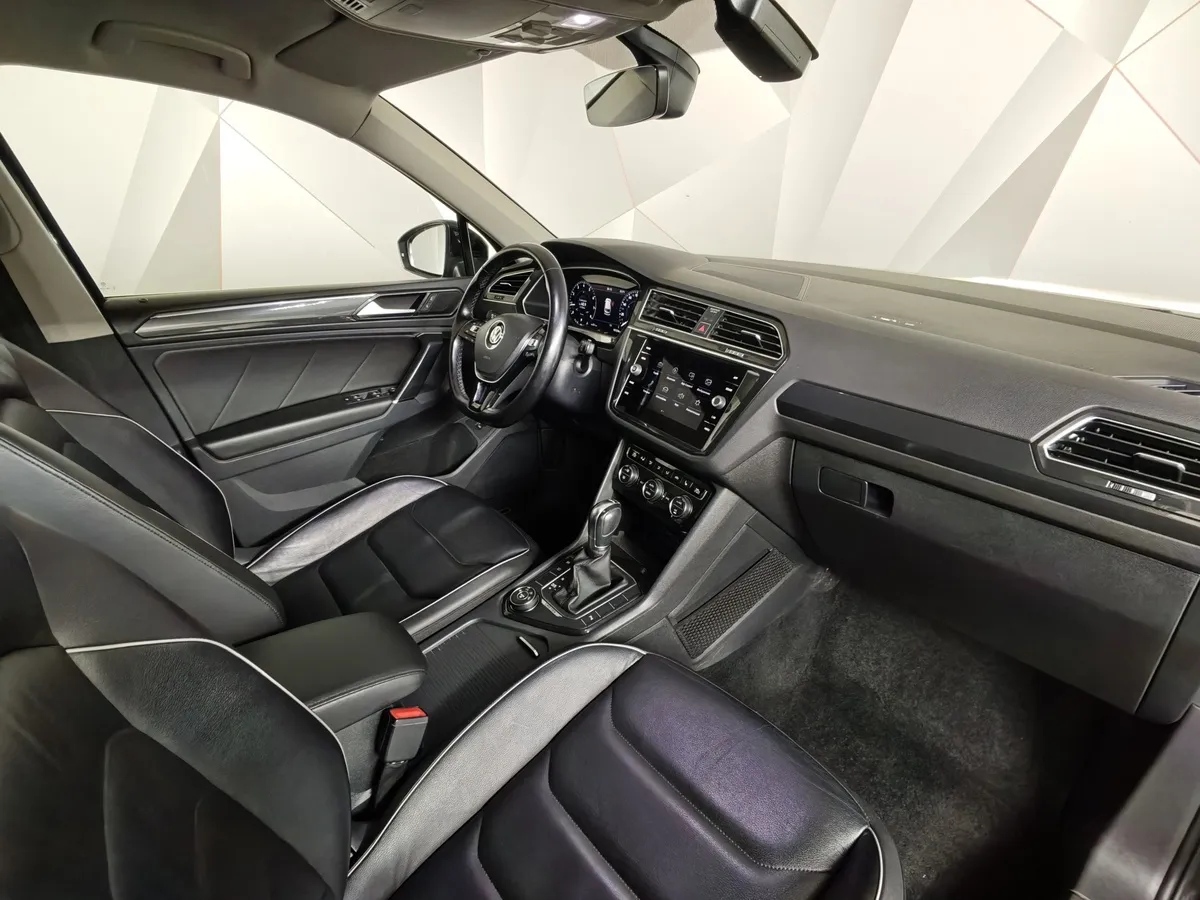 Volkswagen Tiguan 2.0 TSI 4Motion AT (180 л.с.) Exclusive Черный в АВИЛОН. Слайд №13