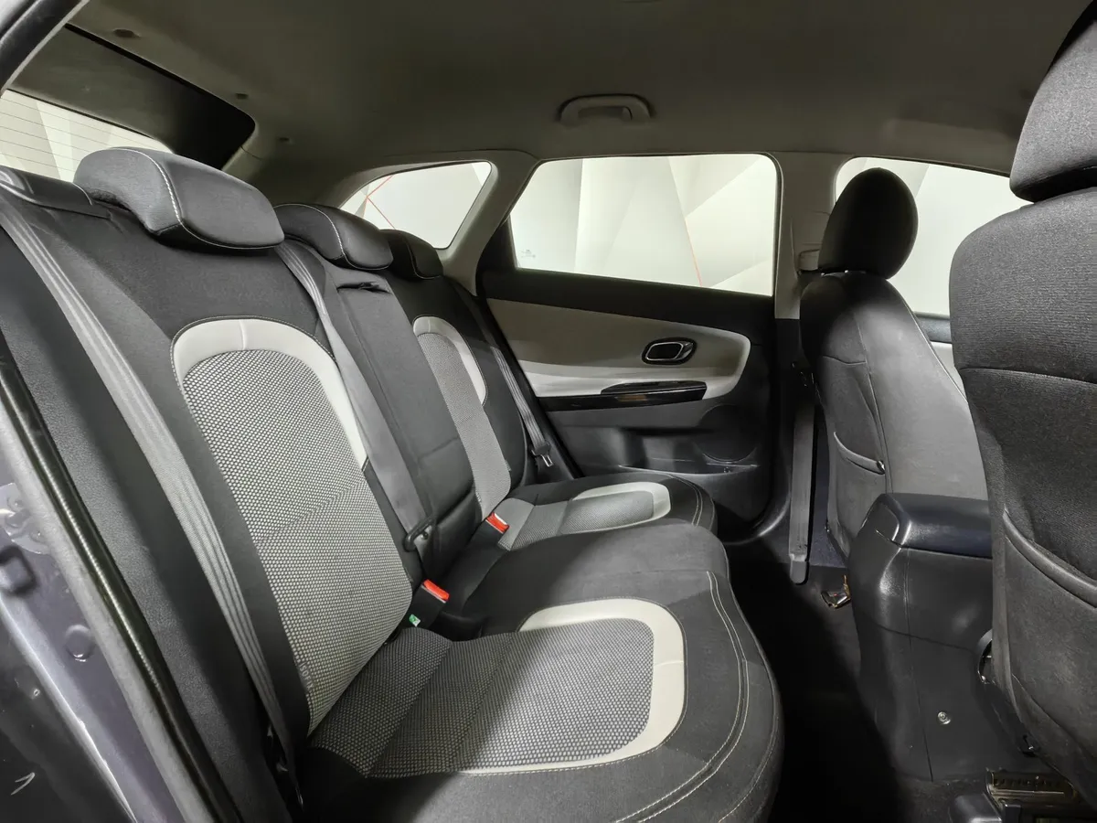 Kia Ceed 1.6 DCT (135 л.с.) Prestige Серый в АВИЛОН. Слайд №16