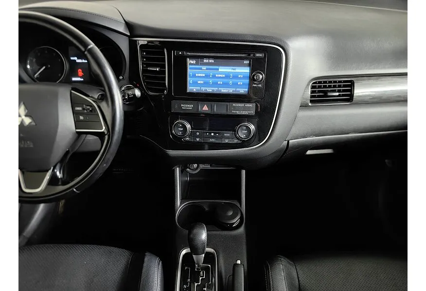 Mitsubishi Outlander 2.0 CVT 4WD (146 л.с.) Instyle E29 Серый в АВИЛОН. Слайд №14