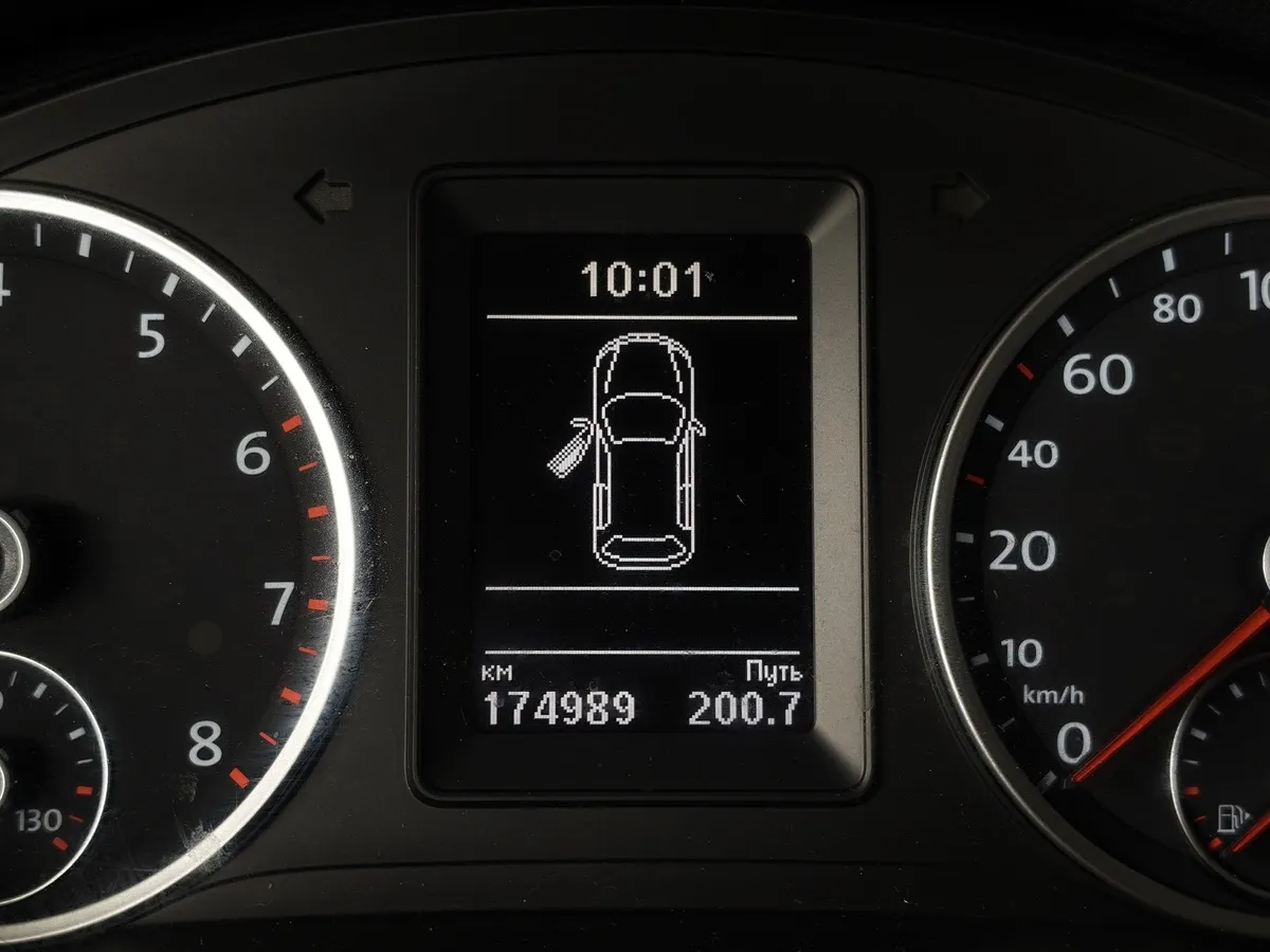 Volkswagen Tiguan 2.0 TSI 4Motion AT (170 л.с.) Track & Field Черный в АВИЛОН. Слайд №18
