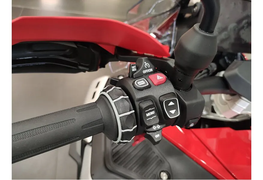 АВИЛОН - BMW Motorrad R 1300 GS Adventure R 1300 GS Adventure 1300 см³ (145) 1300 Красный - slide 8