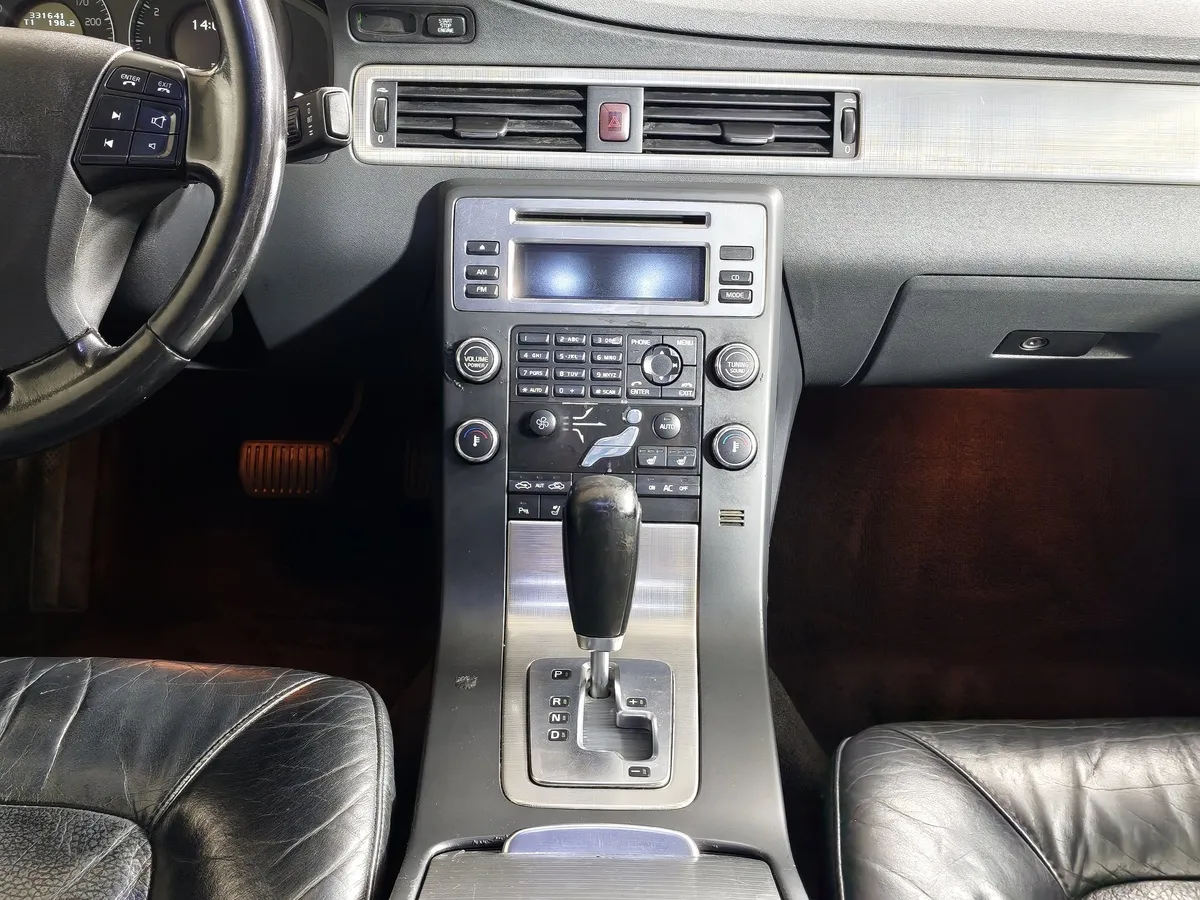 Volvo S80 2.5 Turbo Geartronic (200 л.с.) Черный в АВИЛОН. Слайд №13