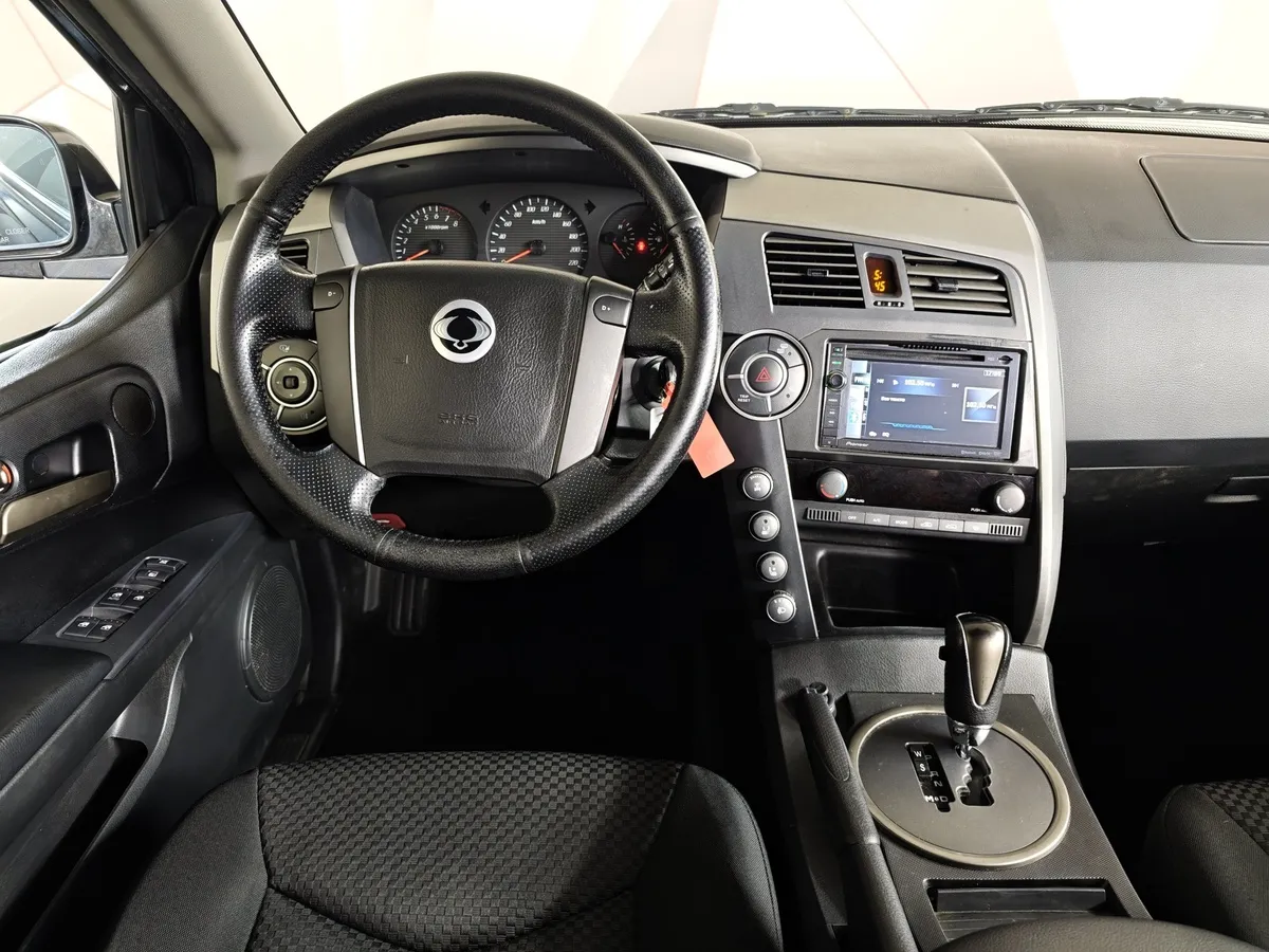 SsangYong Kyron 2.3 E-Tronic 4WD (150 л.с.) Черный в АВИЛОН. Слайд №19