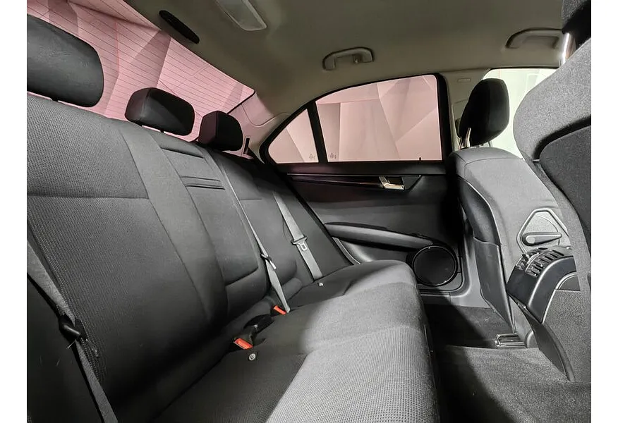 Mercedes-Benz C-Класс C 180 CGI BlueEFFICIENCY AT (156 л.с.) Черный в АВИЛОН. Слайд №16