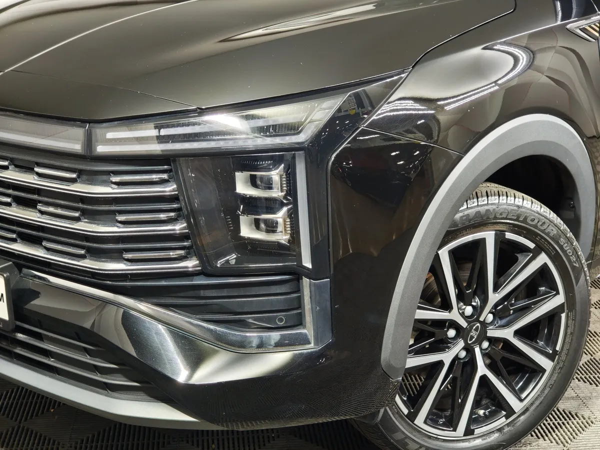 Москвич 8 1.5T DCT FWD (174 л.с.) Премиум Черный в АВИЛОН. Слайд №10
