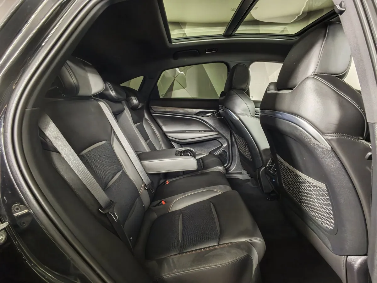 Geely Tugella 2.0 AT AWD (238 л.с.) Flagship Sport Черный в АВИЛОН. Слайд №14