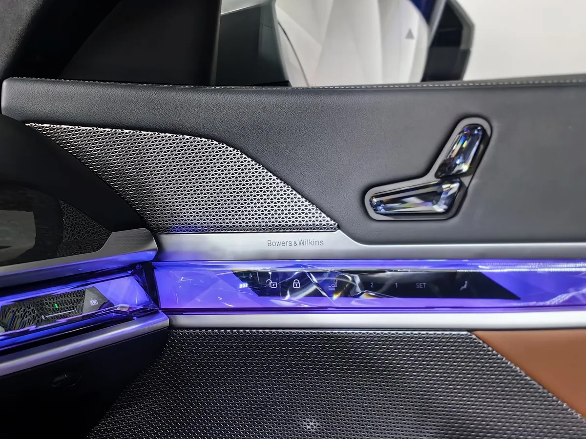 BMW 7 серия 735i Steptronic (286 л.с.) Серый в АВИЛОН. Слайд №18