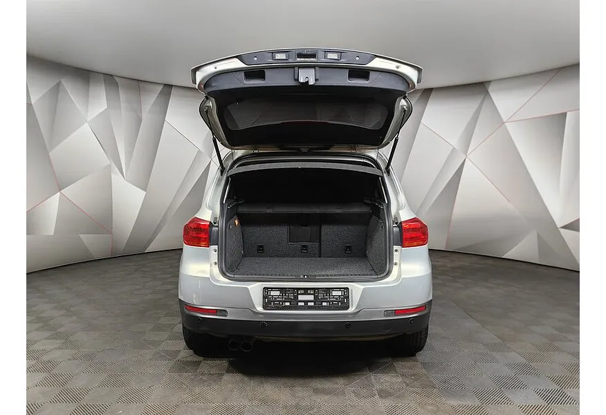 Volkswagen Tiguan 1.4 TSI BlueMotion DSG (150 л.с.) Желтый в АВИЛОН. Слайд №16