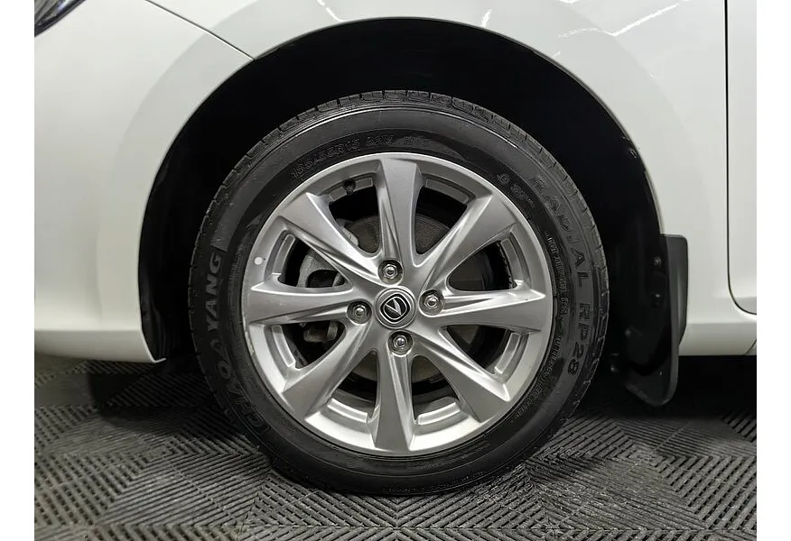 Changan Alsvin 1.5 DSG 2WD (97 л.с.) DLX Белый в АВИЛОН. Слайд №9