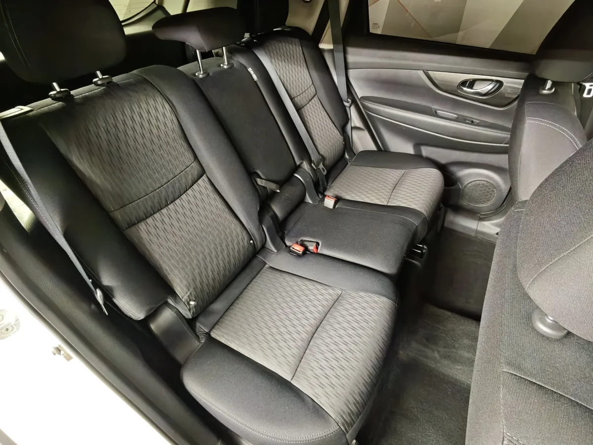 Nissan X-Trail 2.5 CVT AWD (171 л.с.) Белый в АВИЛОН. Слайд №16