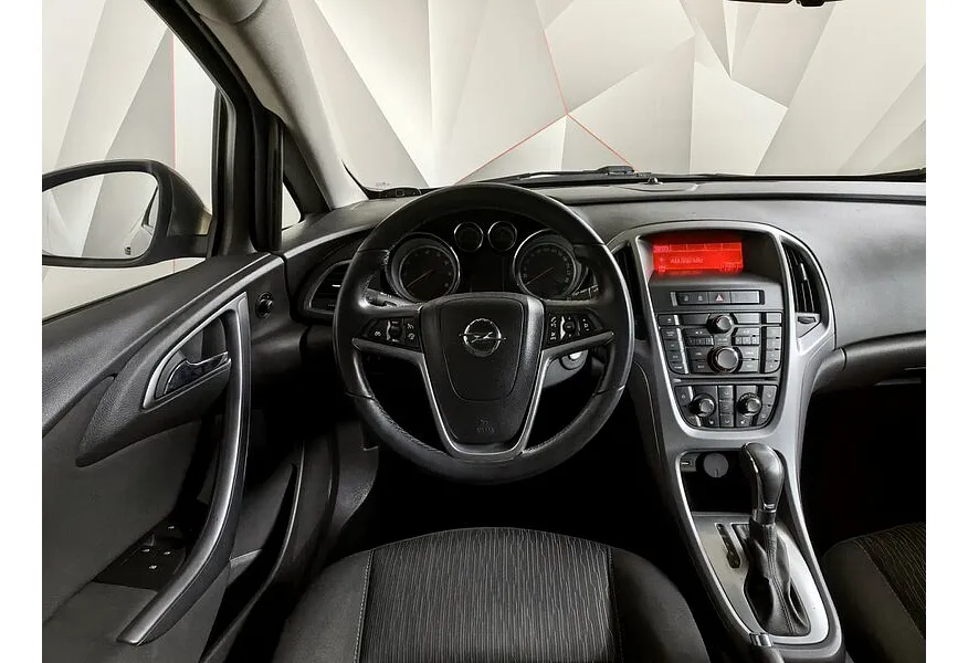 Opel Astra 1.4 Turbo AT (140 л.с.) Бежевый в АВИЛОН. Слайд №19 Opel Astra 1.4 Turbo AT (140 л.с.) Бежевый в АВИЛОН. Слайд №19