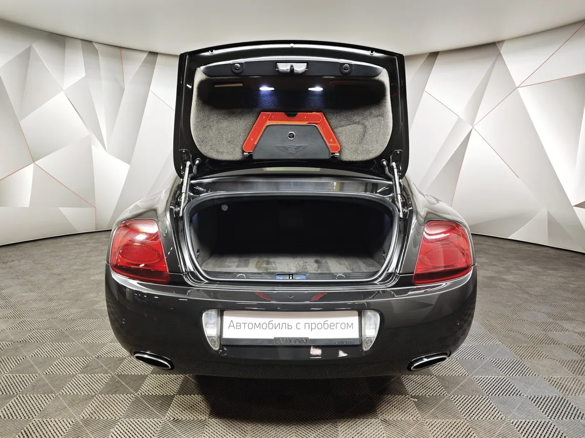 Bentley Continental GT 6.0 AT Twin Turbo (560 л.с.) Черный в АВИЛОН. Слайд №12