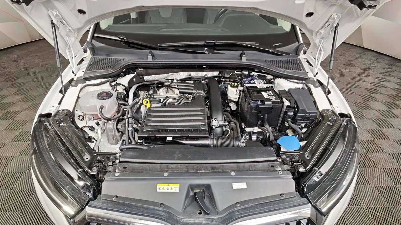 Skoda Octavia 1.4 AT FWD (150 л.с.) Белый в АВИЛОН. Слайд №11