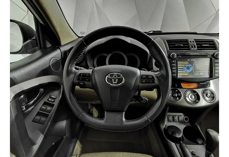 Toyota RAV4 2.0 CVT (148 л.с.) Стандарт Белый в АВИЛОН. Слайд №20