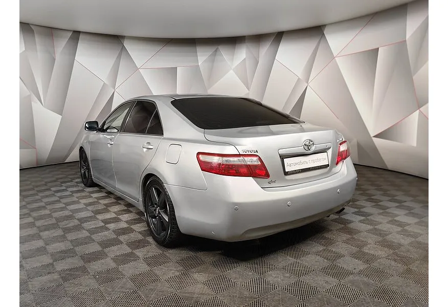 Toyota Camry 2.4 VVT-i AT (167 л.с.) Серебристый в АВИЛОН. Слайд №4