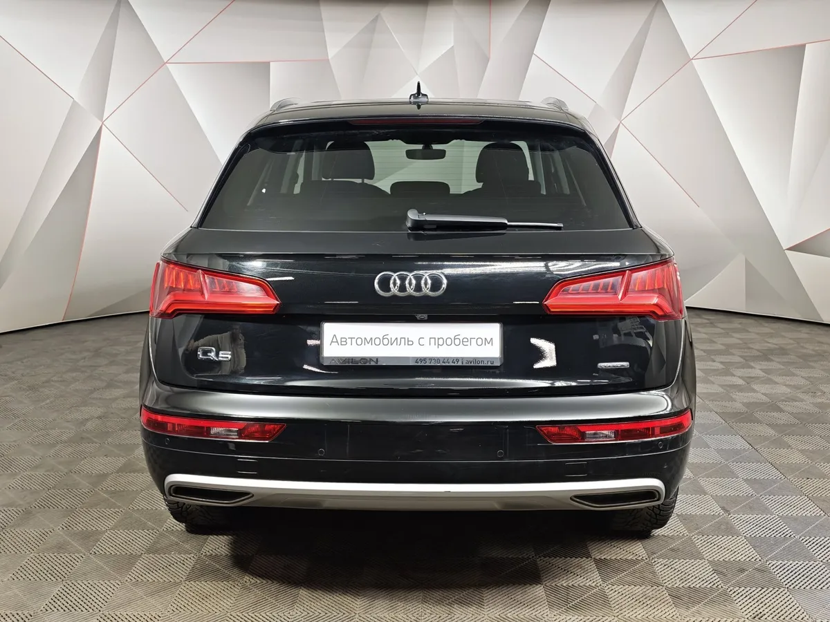 Audi Q5 2.0 TFSI S tronic quattro (249 л.с.) Черный в АВИЛОН. Слайд №8