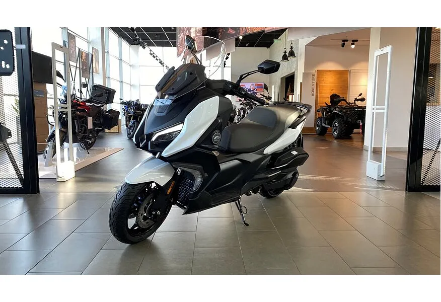 АВИЛОН - QJMOTOR FORT 350 350 см³ (34 л.с.) 350 Белый - slide 0