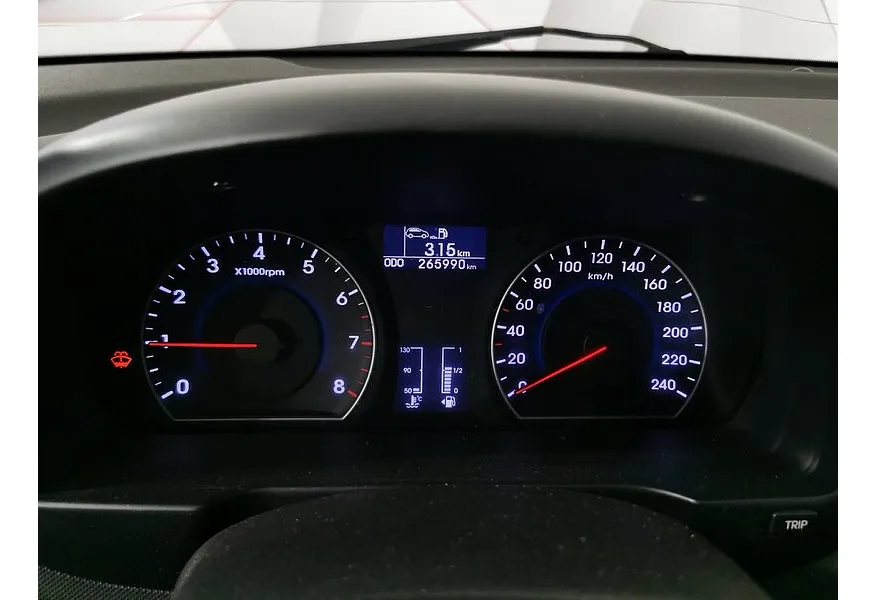 Hyundai i30 1.6 MT (122 л.с.) Черный в АВИЛОН. Слайд №18