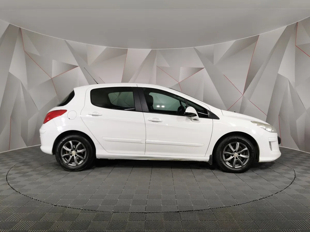 Peugeot 308 1.6 VTi AT (120 л.с.) Белый в АВИЛОН. Слайд №6