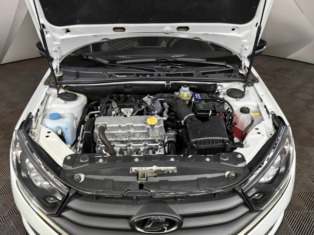 ВАЗ (Lada) Granta 1.6 MT (106 л.с.) Белый в АВИЛОН. Слайд №11
