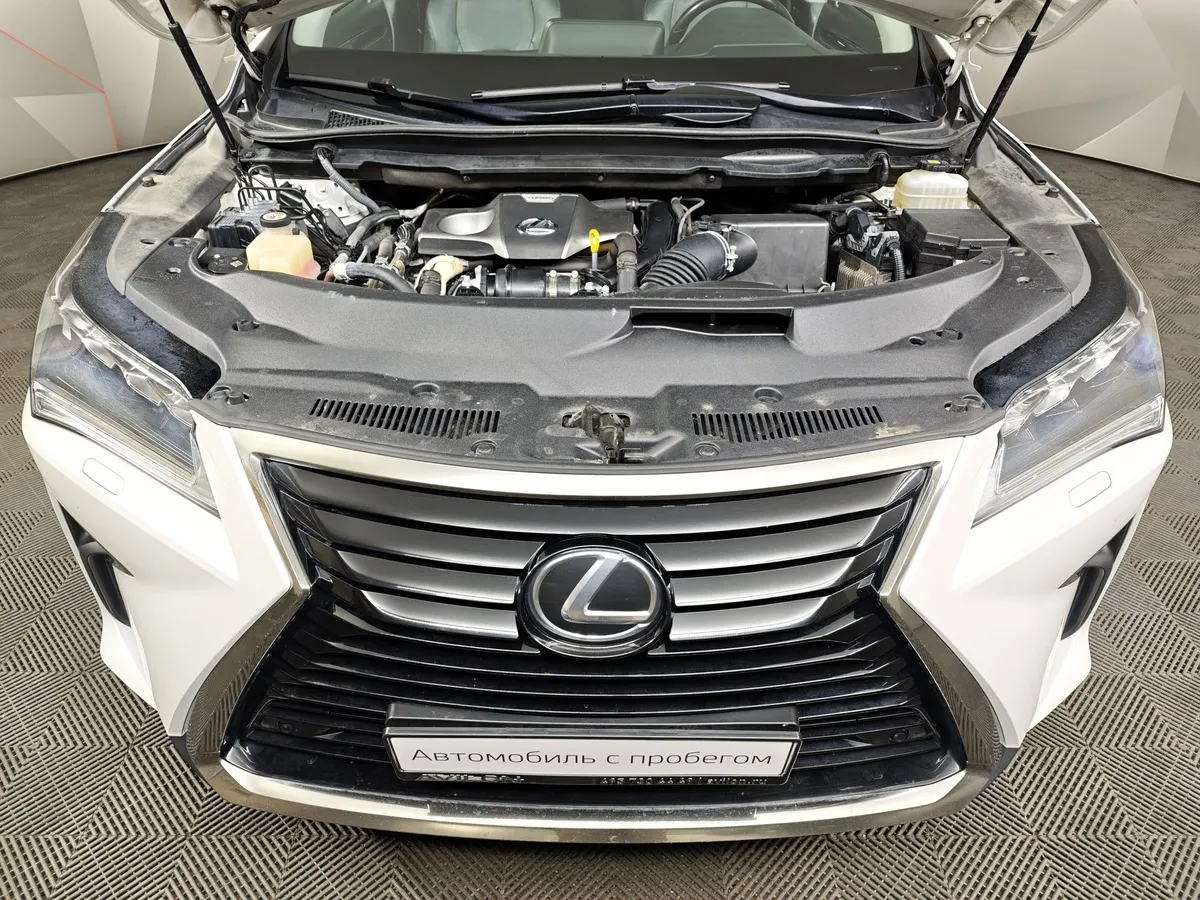 Lexus RX 300 AT AWD (238 л.с.) Executive Белый в АВИЛОН. Слайд №11