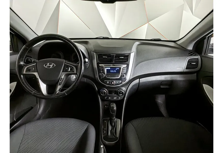Hyundai Solaris 1.6 AT (123 л.с.) Comfort Белый в АВИЛОН. Слайд №11