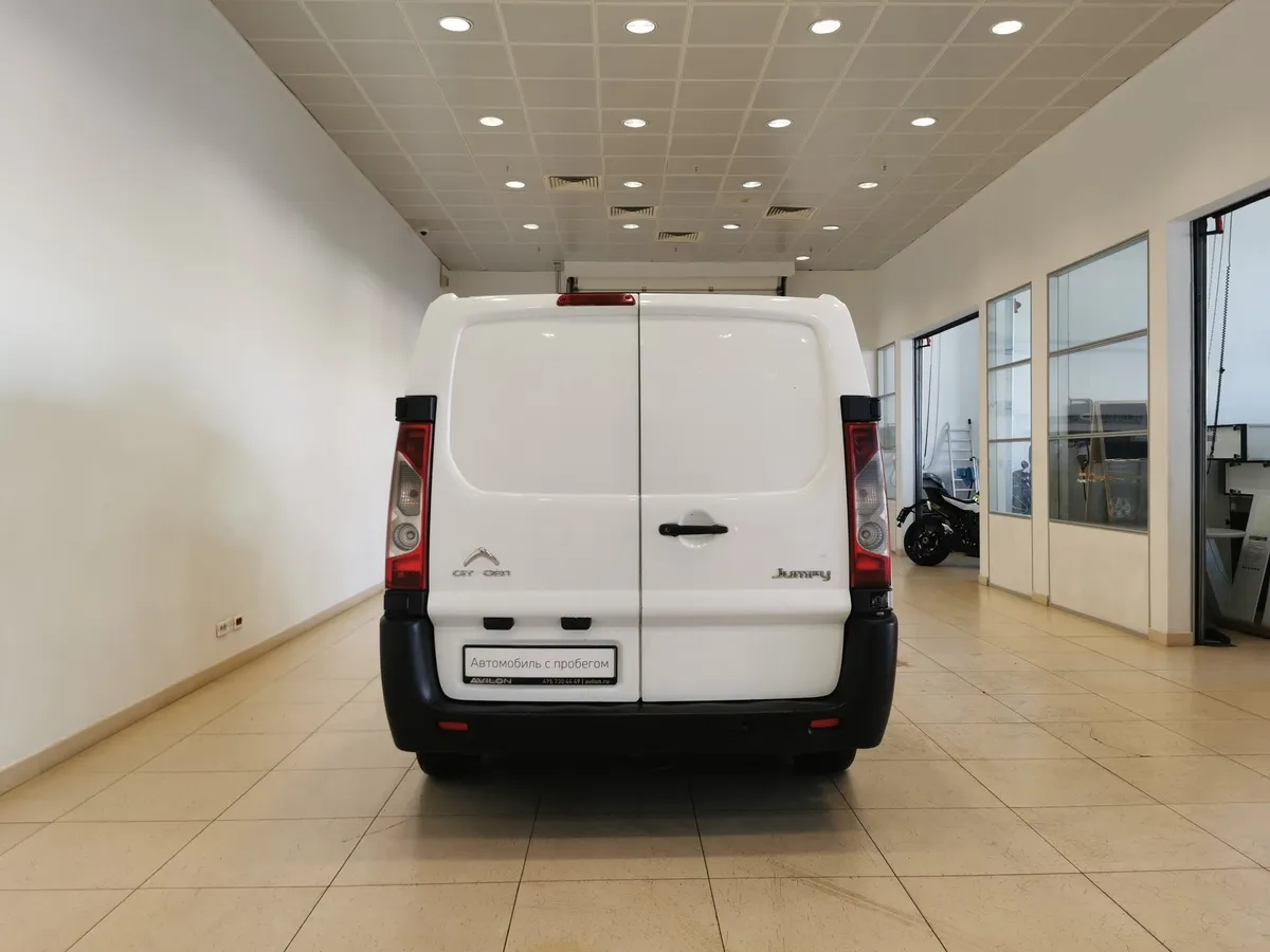 Citroen Jumpy 1.6 HDi MT L2 2.5т (90 л.с.) Белый в АВИЛОН. Слайд №8