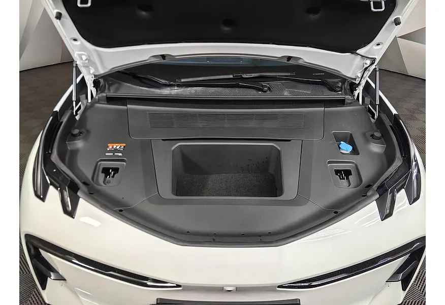 Zeekr X AT 4WD (428 л.с.) YOU Edition Белый в АВИЛОН. Слайд №11