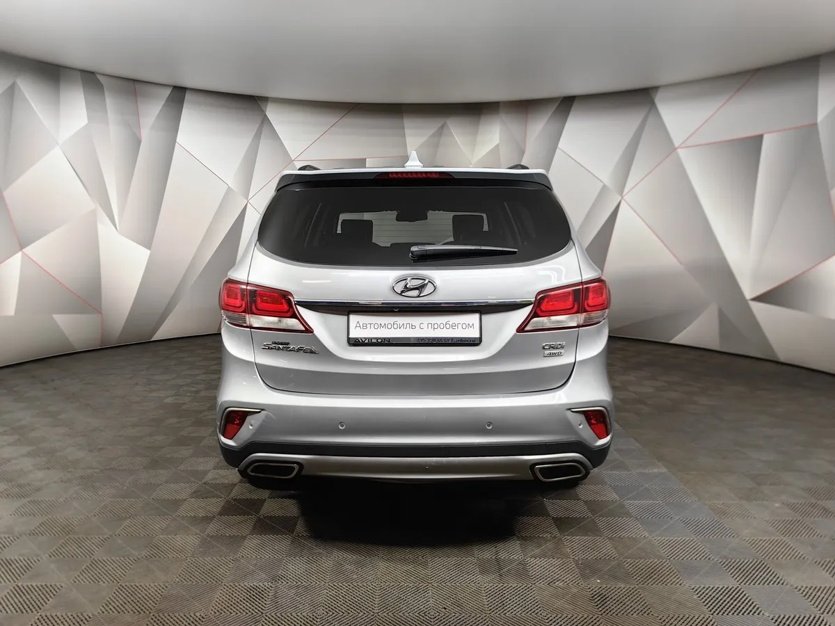 Hyundai Santa Fe 2.2 CRDi AT 4WD (200 л.с.) Style Серебристый в АВИЛОН. Слайд №8